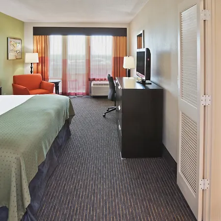 Holiday Inn Tulsa City Center