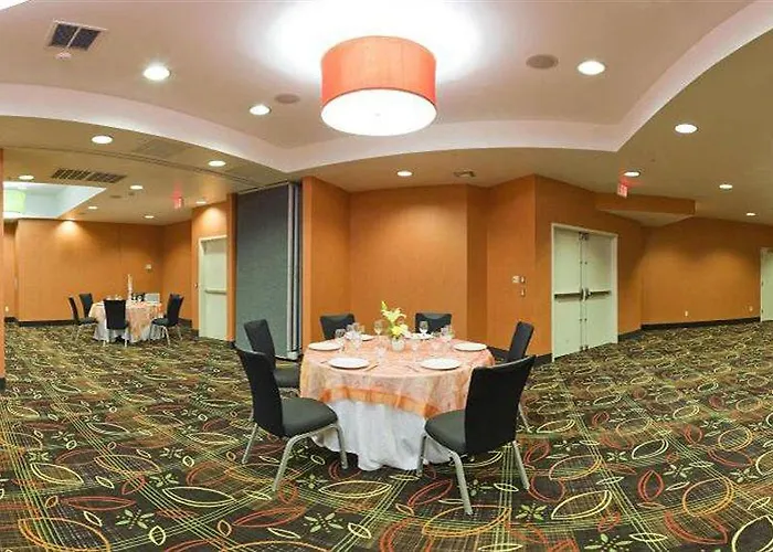 Center Hotel 3*